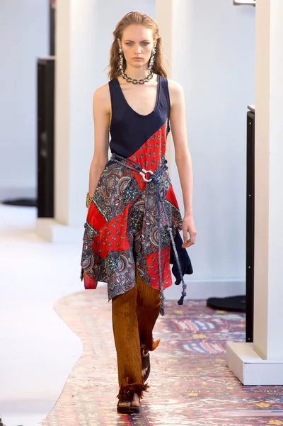 Look 18